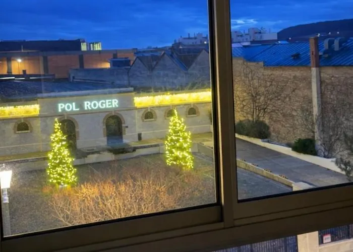 Le 21 Avenue De Champagne * إيبيرني